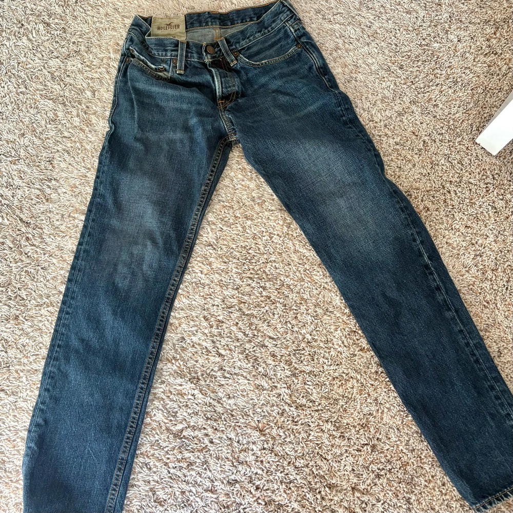 Hollister - Junior Men’s (28x30) Blue Denim Jeans